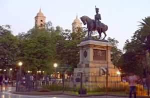 san-luis-plaza-chica