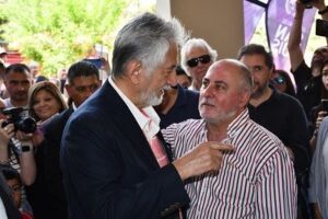 Gomina-y-Alberto-bab4c6fe6689-chica