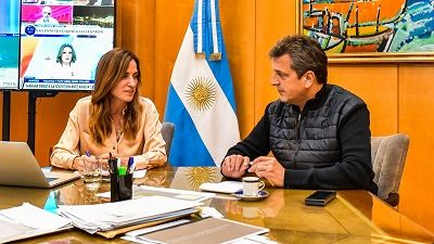 Tolosa-Paz-y-Massa_1200-otra-chica