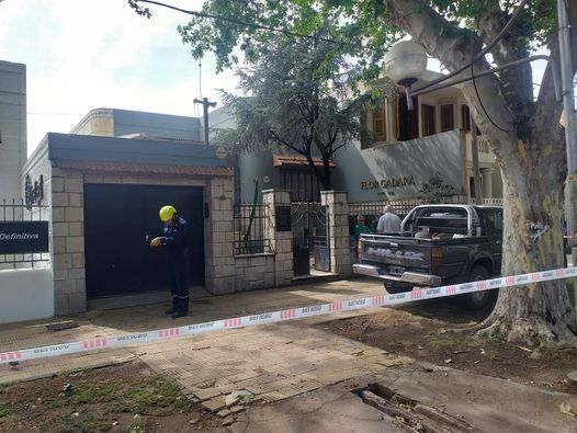 La-Bomba-me-salva-chica