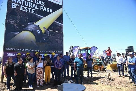 Maxi-habla-at-13.11.51-2-chica