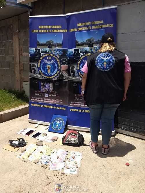 drogas-2022-12-28-at-16.50.54-1-chica