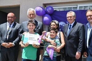 en-familia-0ebd-chica