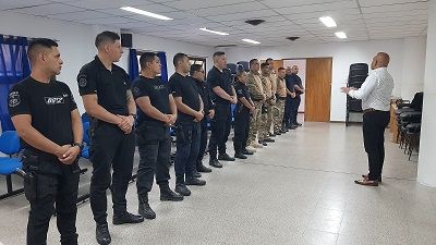 Capacitacion-policial-chica