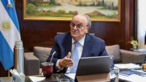 De-Mendiguren-645566a762662_1200